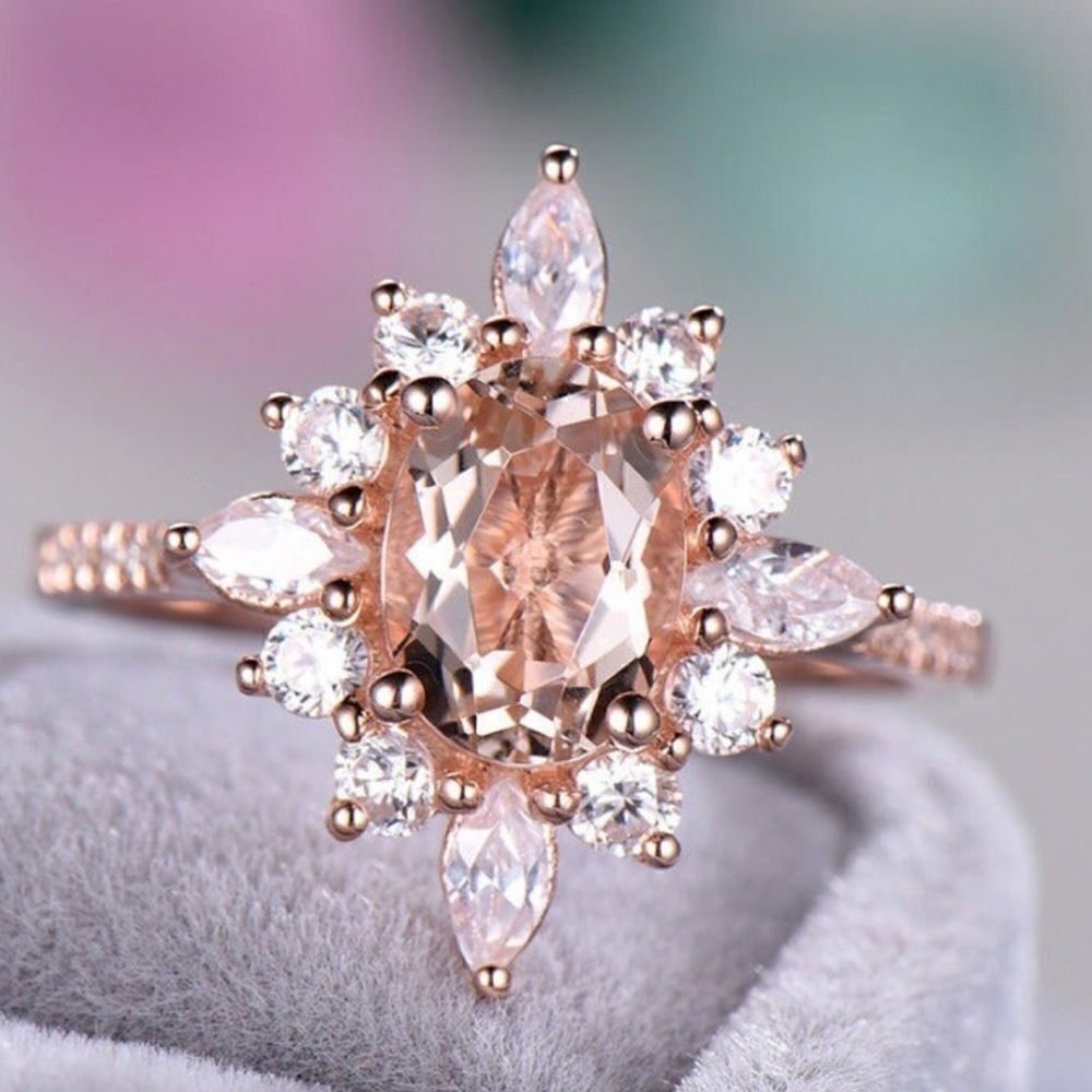 The Elizabeth Rose gold ring sz 8
